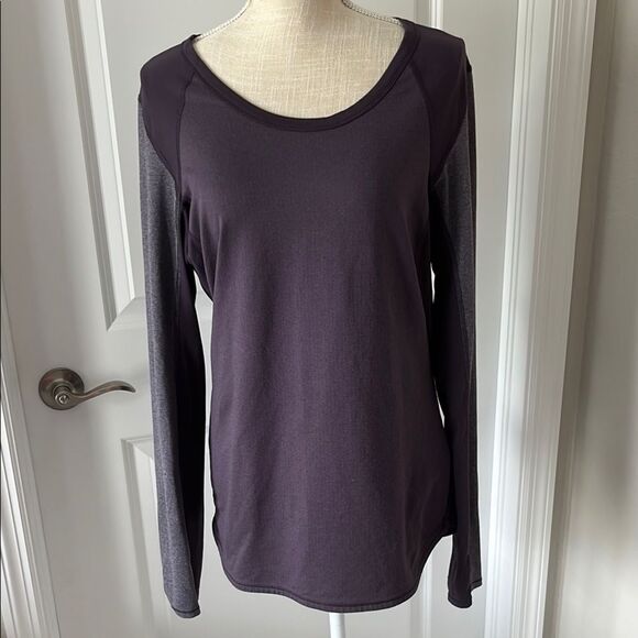 North Face Women's Purple Multi Pattern Long Sleeve Top Herringbone Front Sz L - Picture 1 of 9